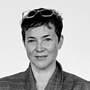 Victoria Scott